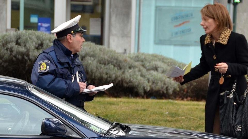 I cittadini stanno con il comandante «Vigili urbani, andate a ...