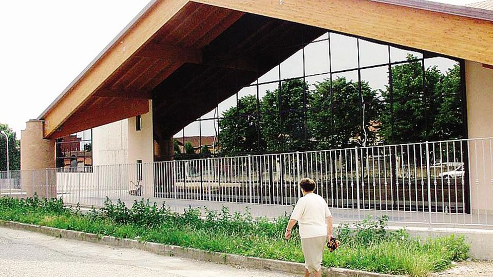 Spintona uno scolaro che cade La maestra viene denunciata Spintona uno scolaro che cade La maestra viene denunciata