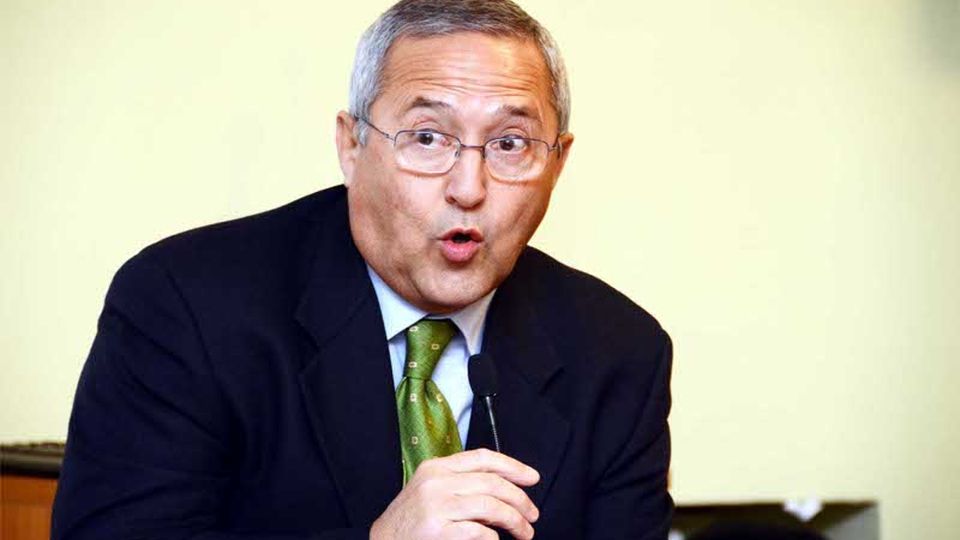 Promesse di carriera e le pressioni per l’appalto Promesse di carriera e le pressioni per l’appalto