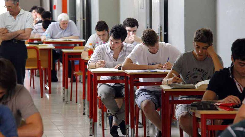 Maturità, seconda prova Luciano per il Classico Maturità, seconda prova Luciano per il Classico