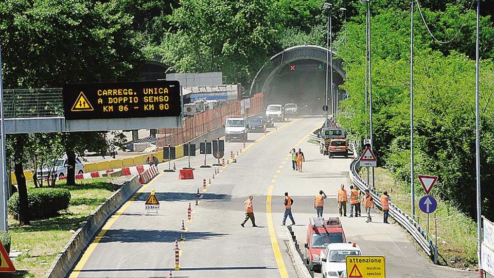 Riapre la Monte Piazzo Fine dell’incubo traffico Riapre la Monte Piazzo Fine dell’incubo traffico