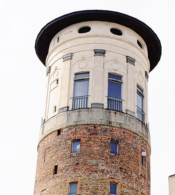 La torre di Palazzo Prinetti<span xml:space=