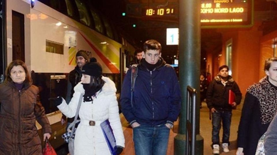 Sciopero dei treni Disagi per i pendolari Sciopero dei treni Disagi per i pendolari