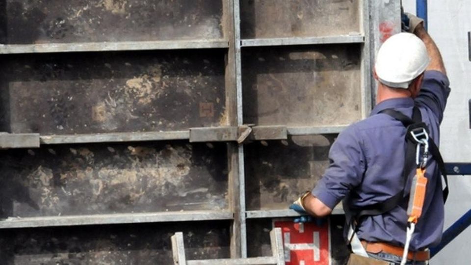 Allarme frontalieri: «Ora c’è il rischio di pagare più tasse» Allarme frontalieri: «Ora c’è il rischio di pagare più tasse»