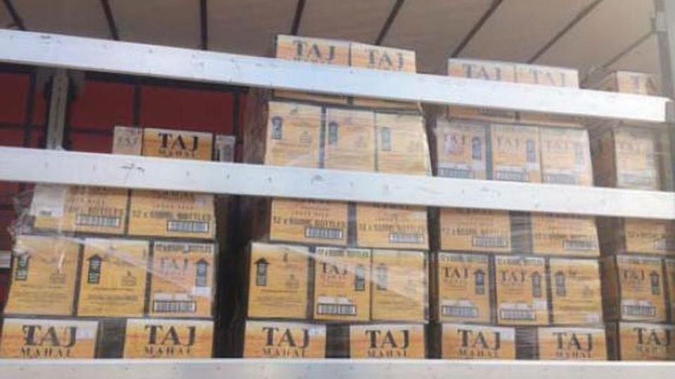 Quindicimila bottiglie di birra sequestrate in Dogana Quindicimila bottiglie di birra sequestrate in Dogana