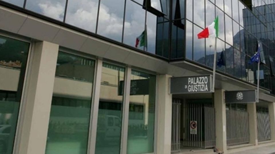 Ha violentato una tredicenne Ma il giovane «non è punibile» Ha violentato una tredicenne Ma il giovane «non è punibile»