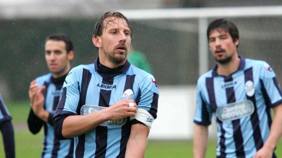Lecco, il capitano in “campo” Tignonsini suona la carica Lecco, il capitano in “campo” Tignonsini suona la carica