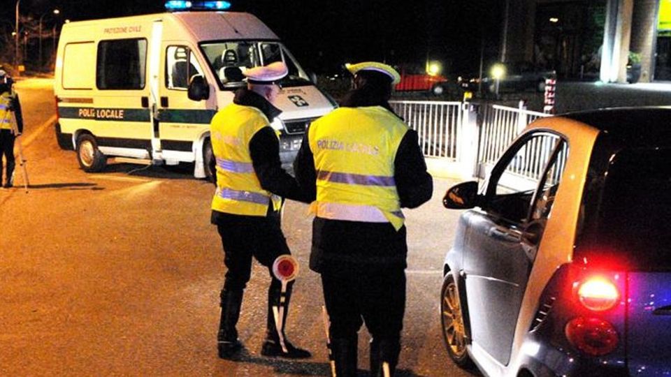 Non si paga una multa su due È allarme anche ad Albavilla Non si paga una multa su due È allarme anche ad Albavilla