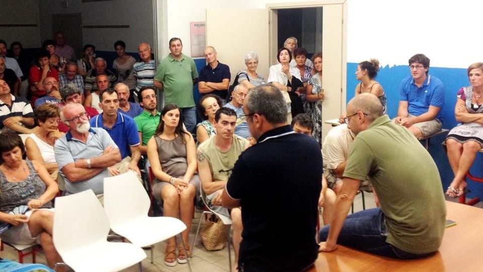 Olginate, l’arrivo dei profughi a Capiate «Noi residenti, questa è un’imposizione» Olginate, l’arrivo dei profughi a Capiate «Noi residenti, questa è un’imposizione»