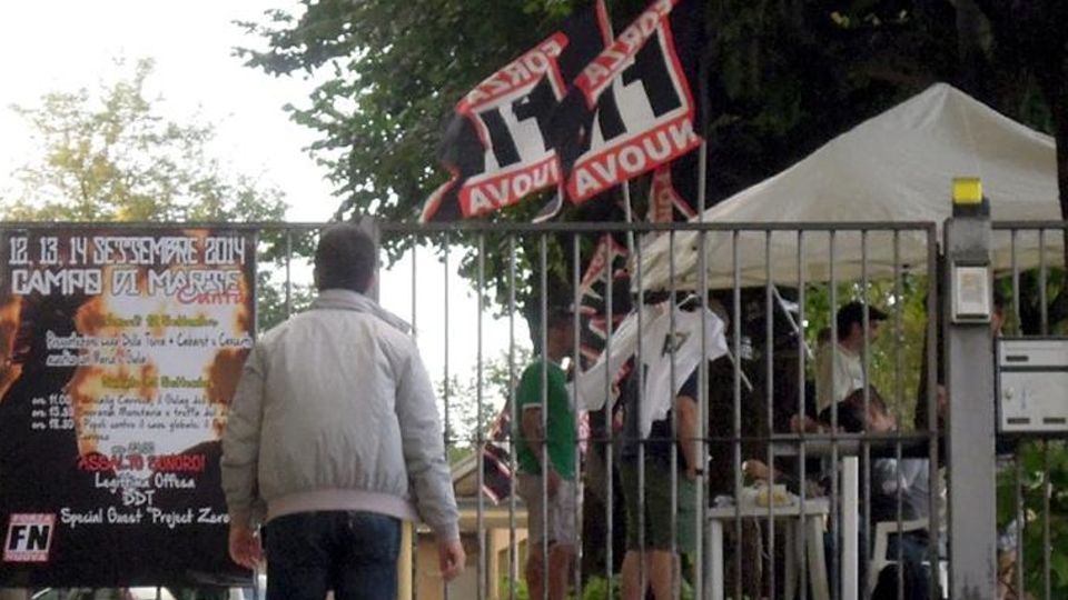 Raduno di destra a Cantù Appello di un figlio dei fratelli Cervi Raduno di destra a Cantù Appello di un figlio dei fratelli Cervi