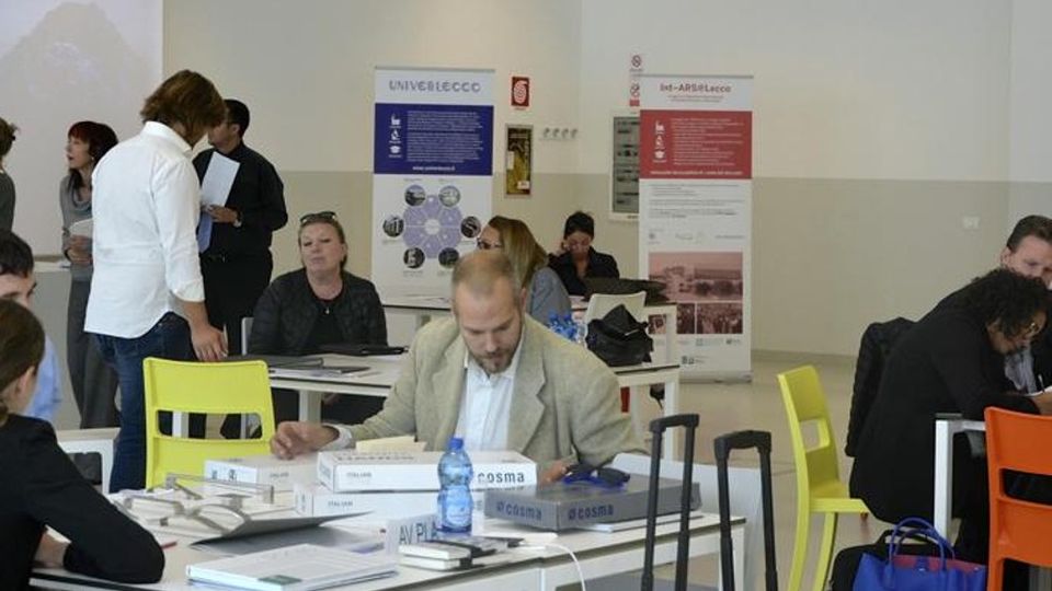 Al campus incontri d’affari I lecchesi vendono all’estero Al campus incontri d’affari I lecchesi vendono all’estero