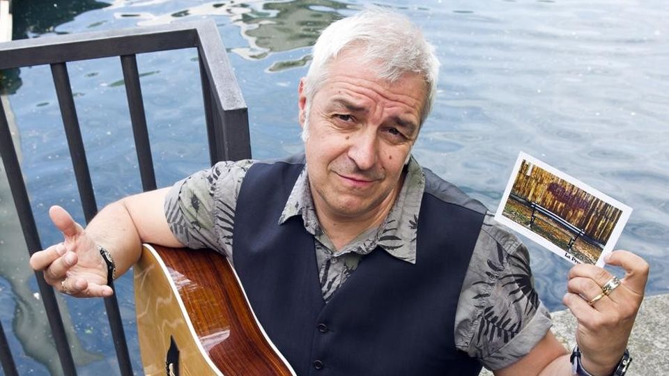 La canzone di Van de Sfroos «Lungolago, ma il lago dov’è» Guarda il video La canzone di Van de Sfroos «Lungolago, ma il lago dov’è» Guarda il video
