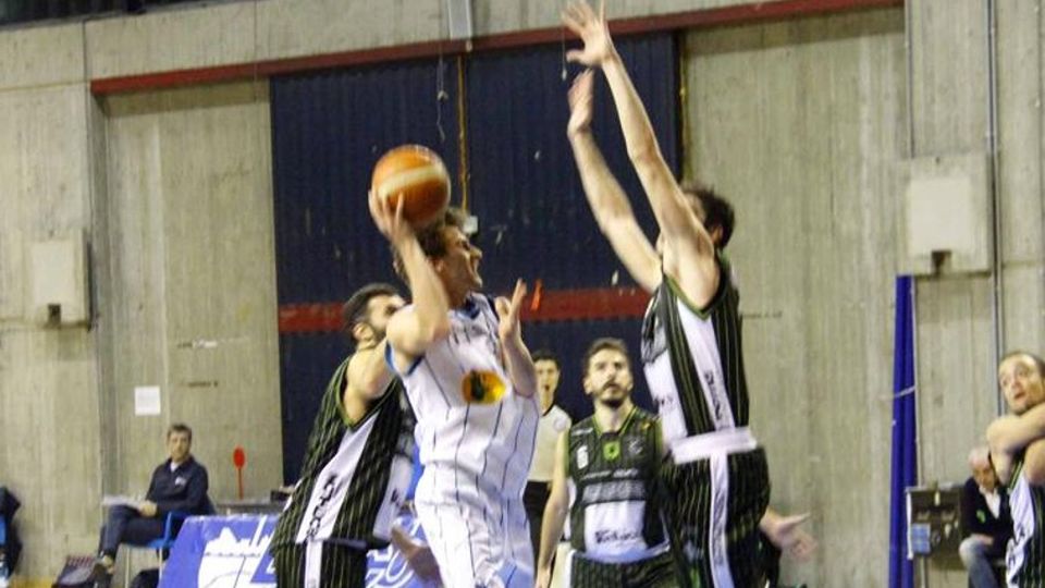 La Gimar Lecco perde in volata Pagati cari i troppi errori al tiro La Gimar Lecco perde in volata Pagati cari i troppi errori al tiro