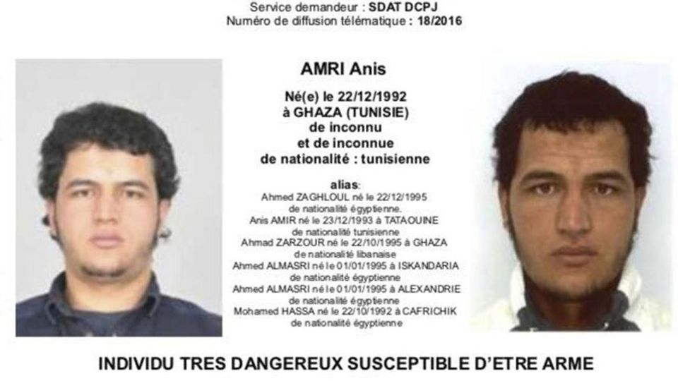 Berlino, caccia al terrorista Sistema di sicurezza sotto accusa Il tunisino fu condannato in Italia Berlino, caccia al terrorista Sistema di sicurezza sotto accusa Il tunisino fu condannato in Italia