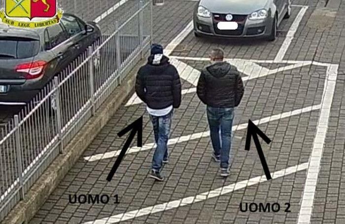 Altre immagini degli accusati Altre immagini degli accusati