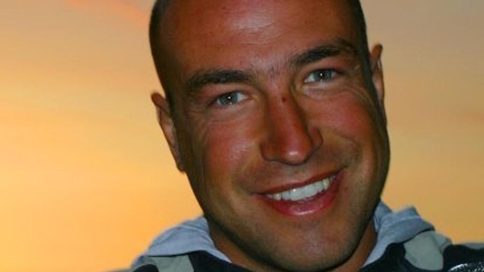 Dirigente di Intimiano muore folgorato in Sardegna davanti alla moglie e ai figli Dirigente di Intimiano muore folgorato in Sardegna davanti alla moglie e ai figli