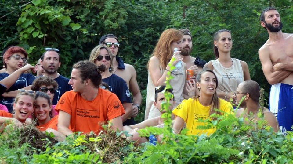 Non solo nascondino, i mondiali risvegliano Consonno Non solo nascondino, i mondiali risvegliano Consonno