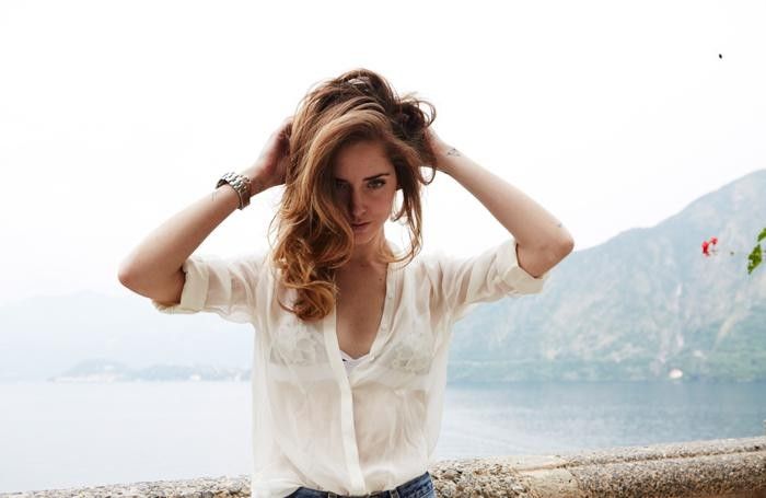 chiara ferragni a Villa del Balbianello foto dal suo sito theblondesalad chiara ferragni a Villa del Balbianello foto dal suo sito theblondesalad