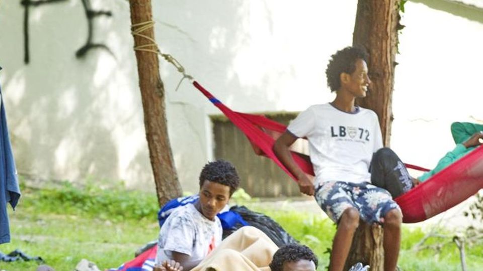 Bambini e ragazzi migranti, raccontateci le loro storie Bambini e ragazzi migranti, raccontateci le loro storie
