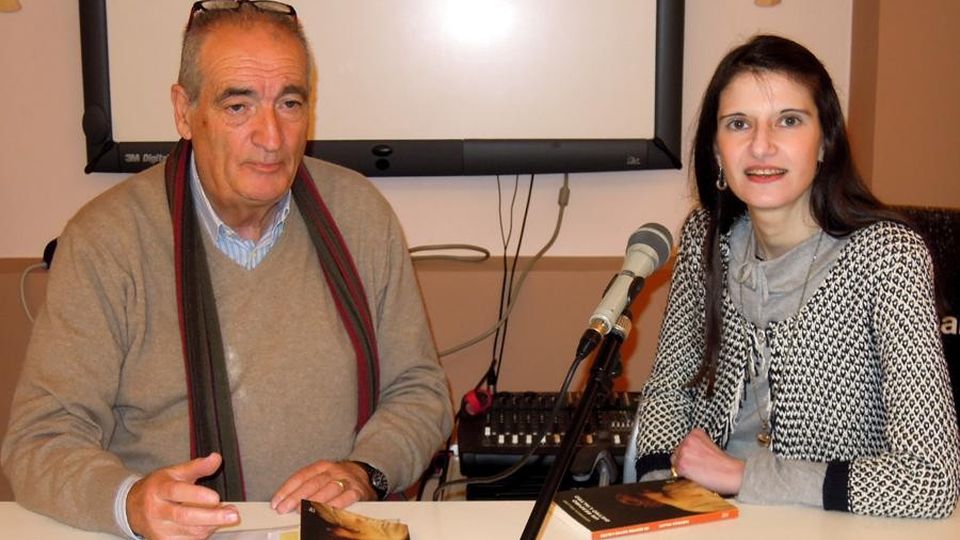 Erba piange Veronica Fallini Poetessa, insegnante e giornalista Erba piange Veronica Fallini Poetessa, insegnante e giornalista