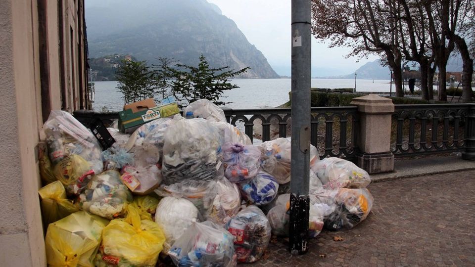 Rifiuti, l’avvocato dei consumatori «Multe esagerate, fate ricorso» Rifiuti, l’avvocato dei consumatori «Multe esagerate, fate ricorso»