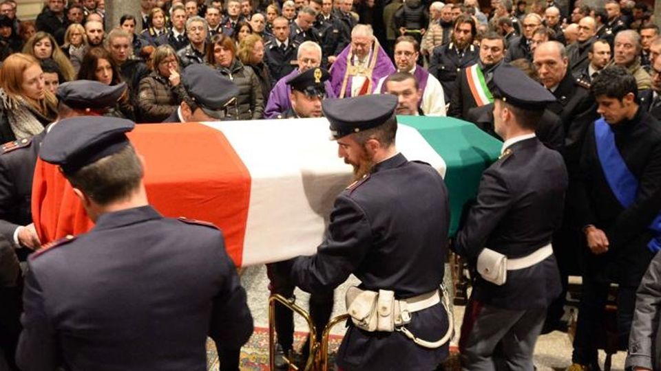 Colico, l’agente morto a 28 anni Gabrielli: «Grande generosità» Colico, l’agente morto a 28 anni Gabrielli: «Grande generosità»