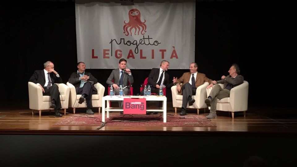 Mani Pulite, un quarto di secolo dopo «Da soli non si vince la corruzione» Mani Pulite, un quarto di secolo dopo «Da soli non si vince la corruzione»