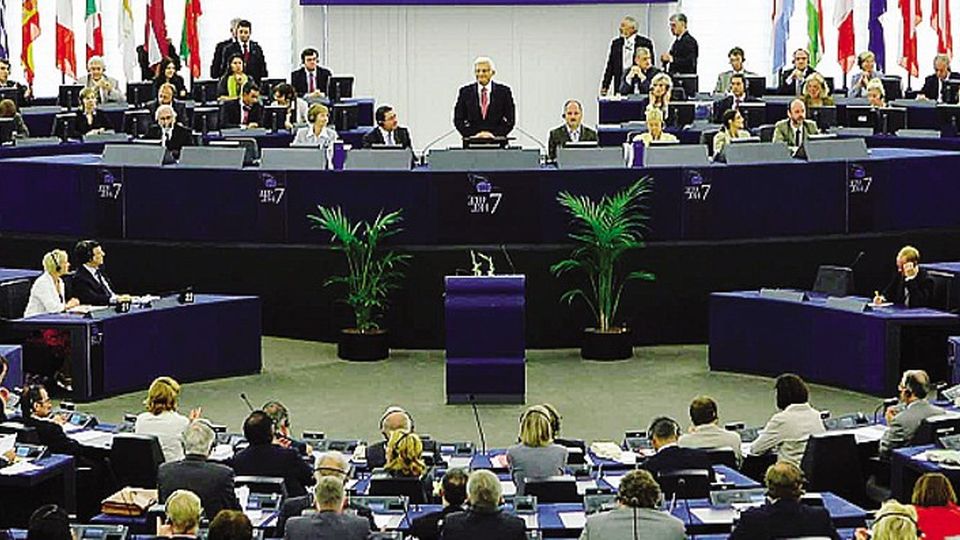 Paisà Adesso sì che siamo europei Paisà Adesso sì che siamo europei Paisà Adesso sì che siamo europei Paisà Adesso sì che siamo europei