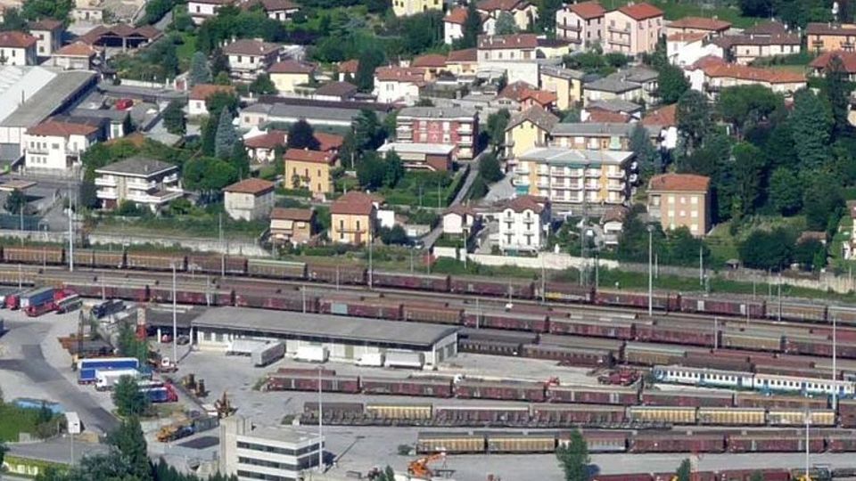 Dallo scalo di Lecco le rotaie inglesi vanno in tutt’Italia Dallo scalo di Lecco le rotaie inglesi vanno in tutt’Italia