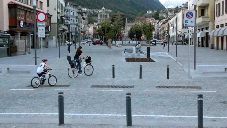 Su il sipario: musica e arte protagoniste “Palco Libero” trasloca e rilancia Su il sipario: musica e arte protagoniste “Palco Libero” trasloca e rilancia
