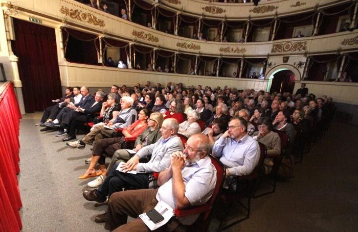 Il pubblico che ha seguito la serata Il pubblico che ha seguito la serata