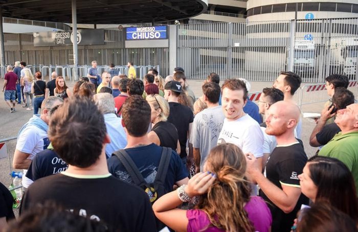 Como pomeriggio tutti in attesa per il grande concerto di Davide Van De Sfroos a San Siro
