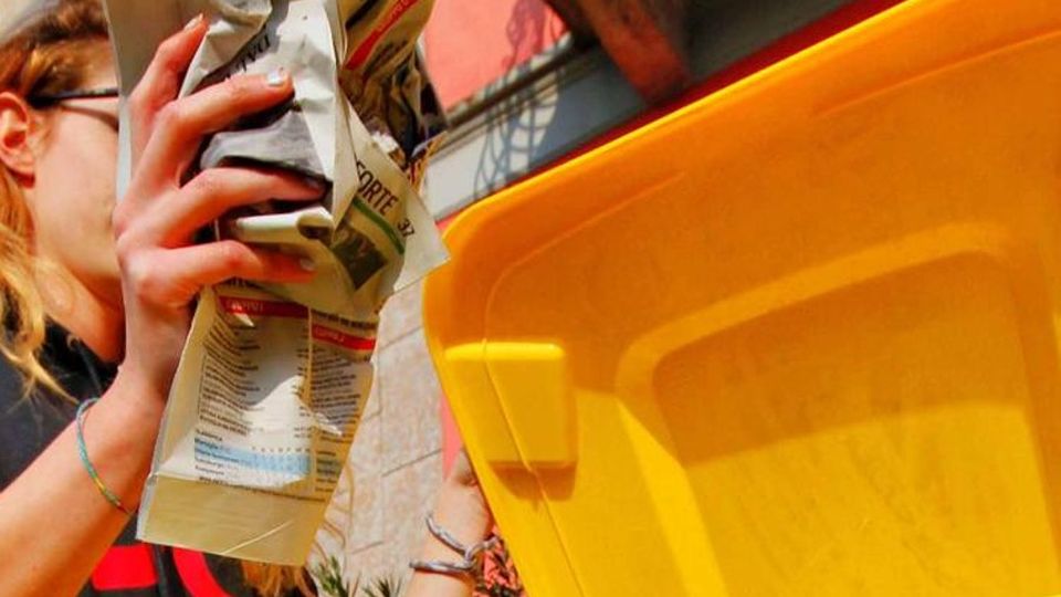 Differenziata, si cambia: «Plastica e carta in giorni diversi» Differenziata, si cambia: «Plastica e carta in giorni diversi»