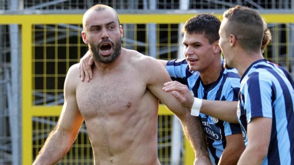 Lecco, prenditi un ricostituente Tre pastiglie a Crema e riparti Lecco, prenditi un ricostituente Tre pastiglie a Crema e riparti