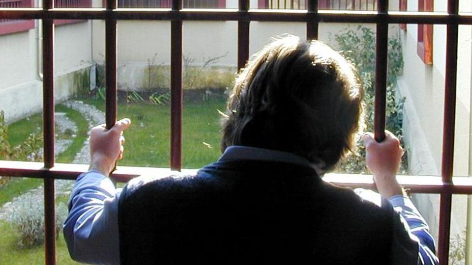 Bellagio, abusi sui figli dei turisti Affittacamere finisce in carcere Bellagio, abusi sui figli dei turisti Affittacamere finisce in carcere