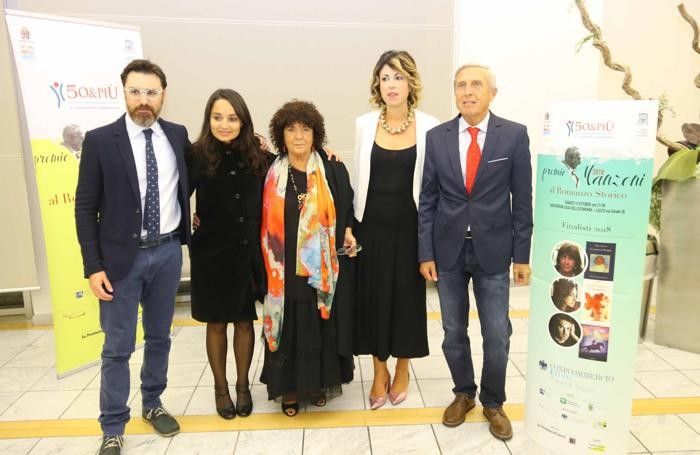 Da sinistra Matteo Righetto, Rosella Postorino, Maria Attanasio, Simona Piazza ed Eugenio Milani