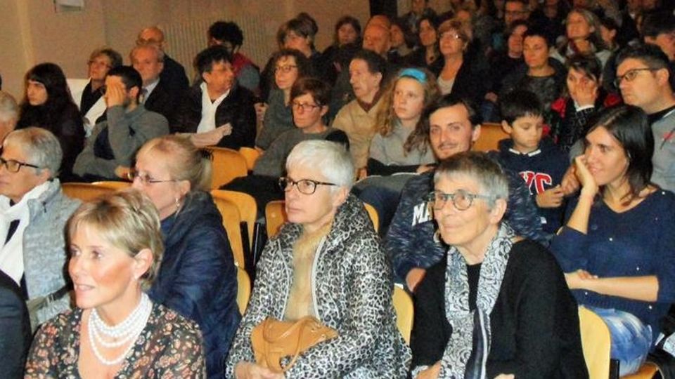 Il premio poesia fa il pieno Valutate le opere di 64 autori Il premio poesia fa il pieno Valutate le opere di 64 autori