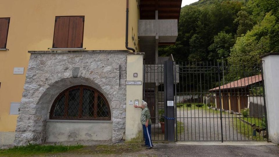 Profughi, stop ai lavori per il Comune «È inverno, non c’è più bisogno di loro» Profughi, stop ai lavori per il Comune «È inverno, non c’è più bisogno di loro»