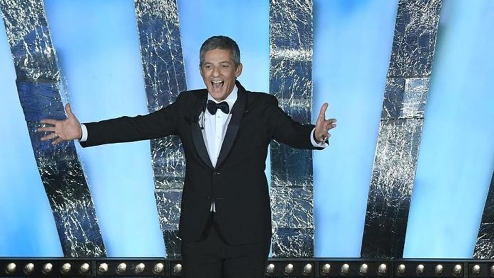 Troppo tardi per farci salvare da Sanremo Troppo tardi per farci salvare da Sanremo