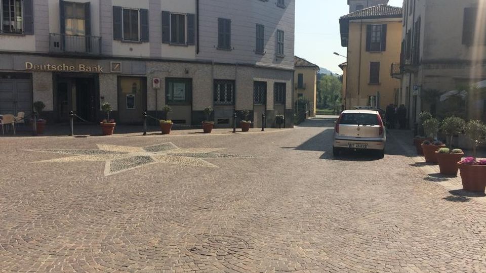 Zona a traffico limitato più grande Tra i negozi cresce il fronte del “no” Zona a traffico limitato più grande Tra i negozi cresce il fronte del “no”