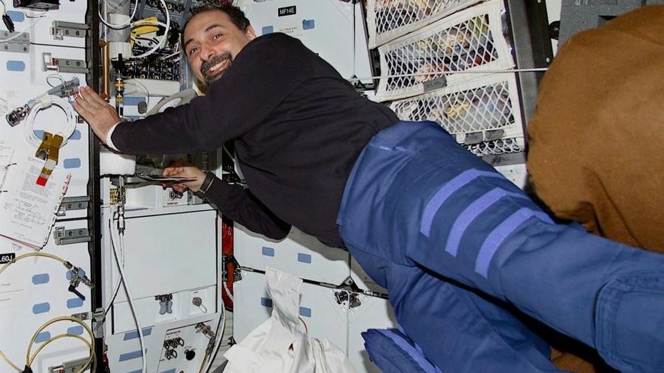 Viaggio tra le stelle con l’astronauta Viaggio tra le stelle con l’astronauta
