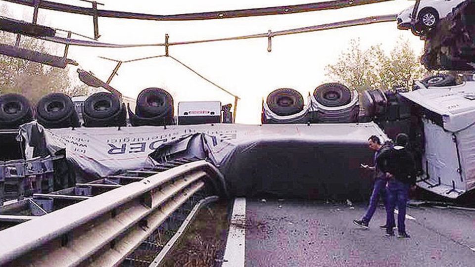 Ponte di Annone crollato Inchiesta verso la chiusura Ponte di Annone crollato Inchiesta verso la chiusura