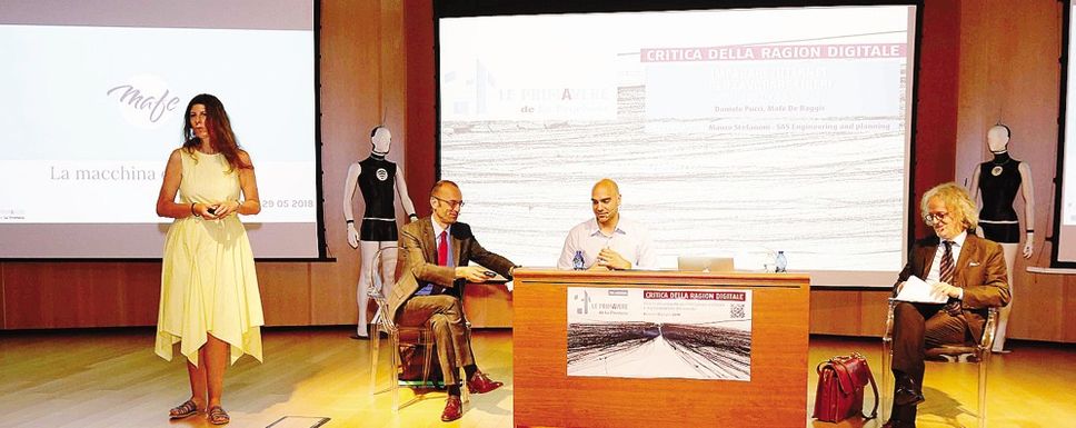 Mafe De Baggis, il direttore de “La Provincia” Diego Minonzio, Daniele Pucci e Vittorio Colombo, caporedattore del quotidiano Mafe De Baggis, il direttore de “La Provincia” Diego Minonzio, Daniele Pucci e Vittorio Colombo, caporedattore del quotidiano