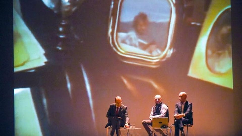 Como Prima e dopo Apple chi sono i padroni del mondo con Antonio Bosio e Alberto Puliafito (giovane), modera DIego Minonzio, Teatro Sociale Primavere de La Provincia Como Prima e dopo Apple chi sono i padroni del mondo con Antonio Bosio e Alberto Puliafito (giovane), modera DIego Minonzio, Teatro Sociale Primavere de La Provincia