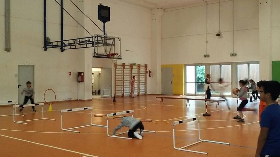 Palestra e materna, nuovi pavimenti Il Comune investe novantamila euro Palestra e materna, nuovi pavimenti Il Comune investe novantamila euro