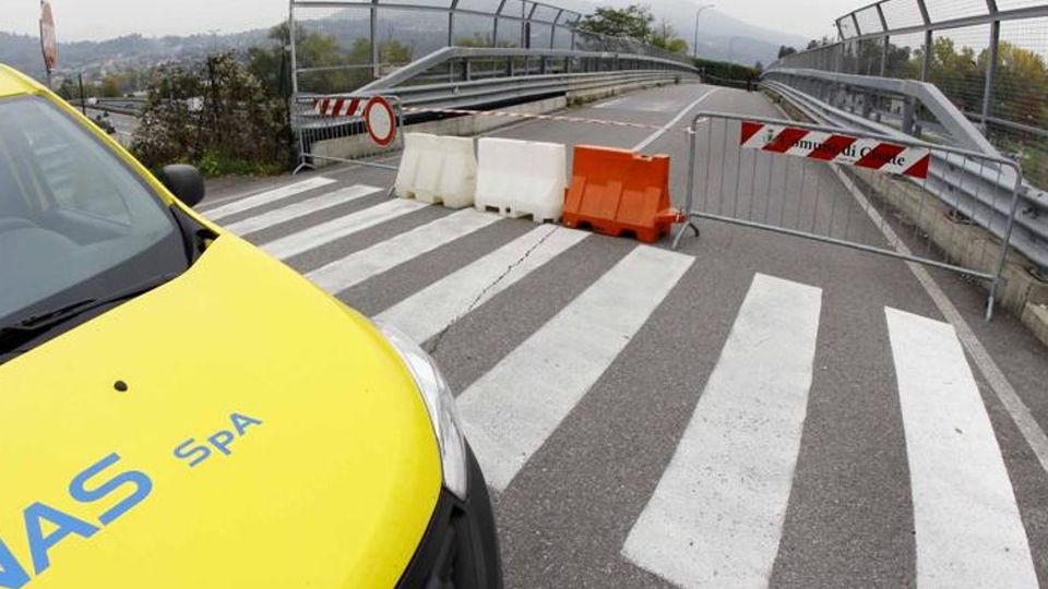 Cavalcavia di Isella, si torna a sperare Mercoledì il bando Anas per ricostruire Cavalcavia di Isella, si torna a sperare Mercoledì il bando Anas per ricostruire