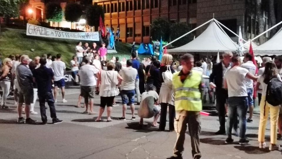 Tensione a Campione, aggredito un consigliere Tensione a Campione, aggredito un consigliere