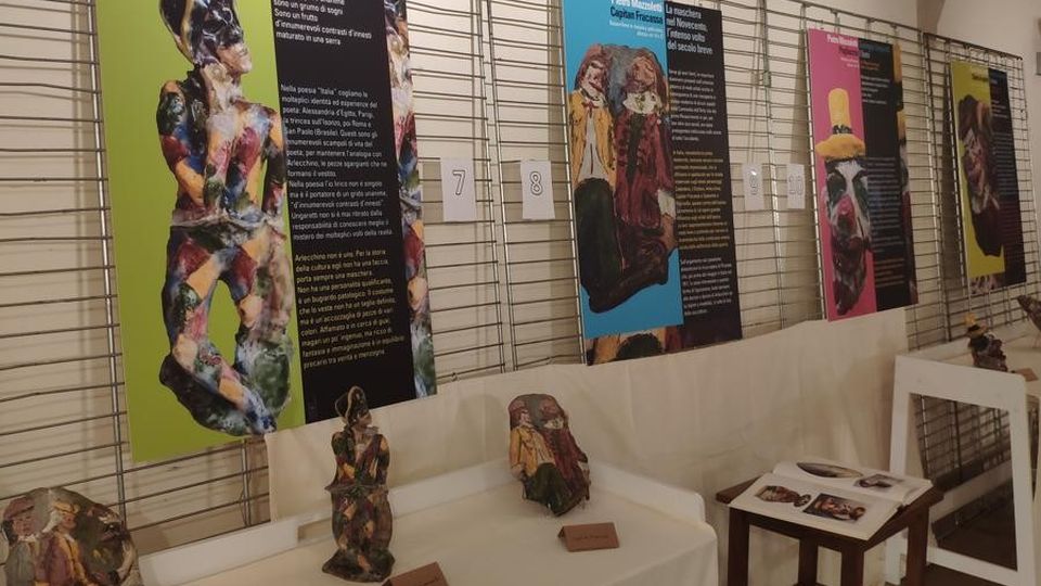 Terracotte e versi immortali È “L’arte che cerca l’arte” Terracotte e versi immortali È “L’arte che cerca l’arte”