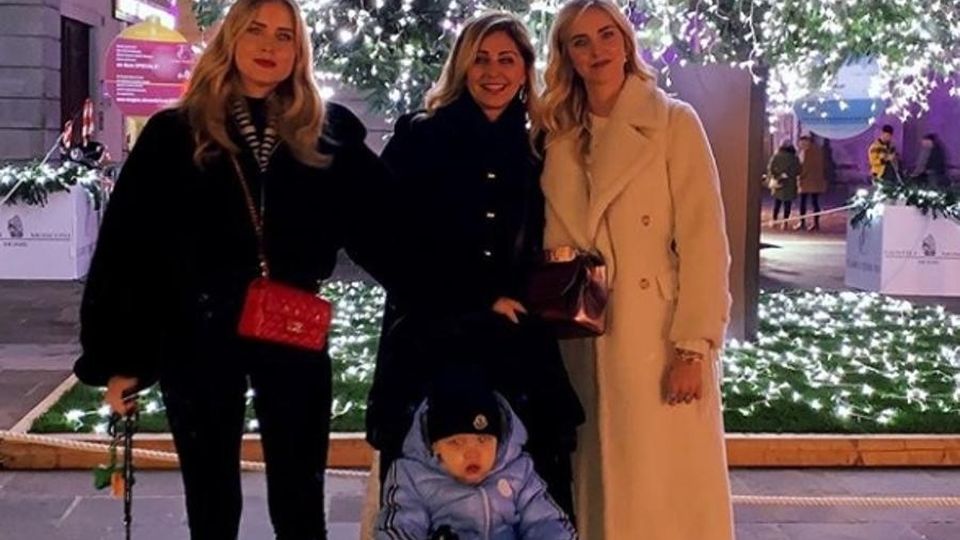 Chiara Ferragni a Como Il video al Duomo Chiara Ferragni a Como Il video al Duomo