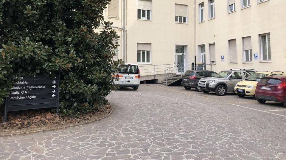 Centro trasfusionale del Mandic Dopo vent’anni finalmente i lavori Centro trasfusionale del Mandic Dopo vent’anni finalmente i lavori